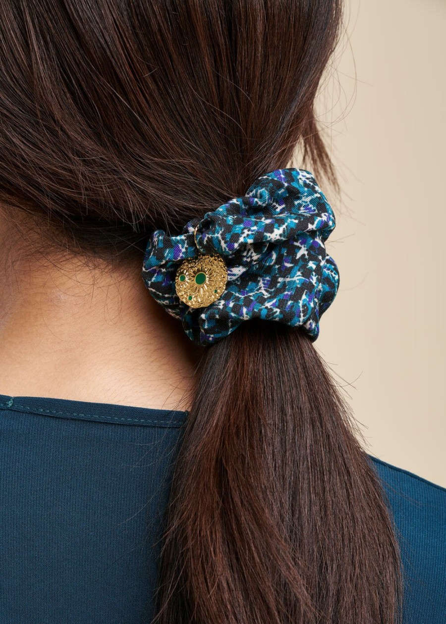 LA FEE maraboutee Scrunchie Met Medailledruk, Gehamerd Hars